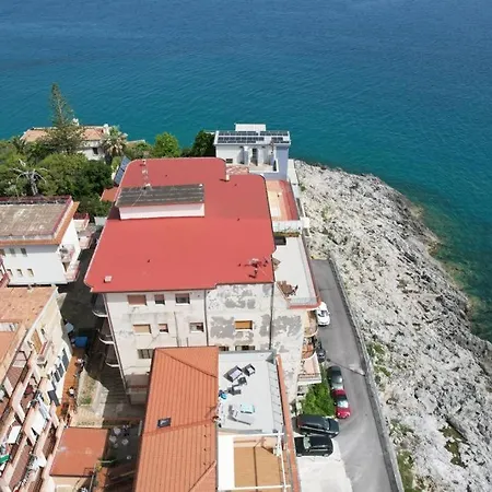 Calanca Guest house *