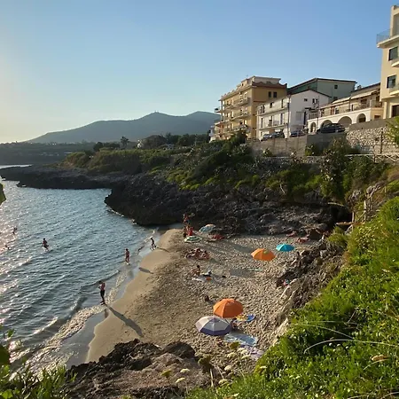 Calanca Guest house *